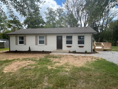 1302 E Grundy Street, Tullahoma, TN