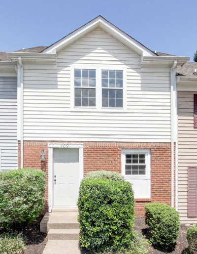 109 Carriage Pl, Clarksville, TN