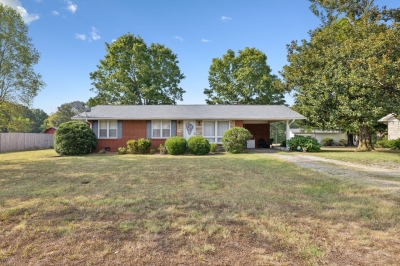 718 Smith Avenue, Hohenwald, TN