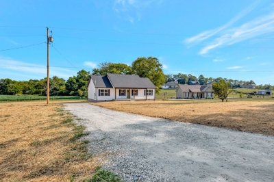 2001 Coleman Road, Cornersville, TN