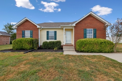 510 E Longview Drive, Portland, TN