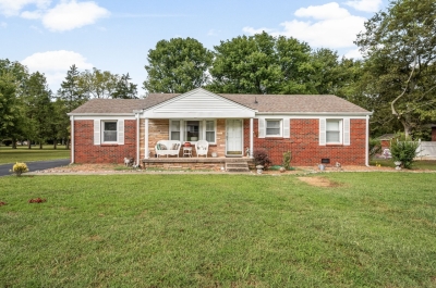 1635 Edgewood Drive, Lebanon, TN