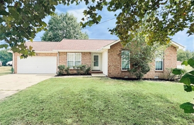 3695 Aisle Street, Clarksville, TN