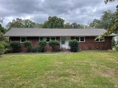 402 Edgewood Drive, Tullahoma, TN