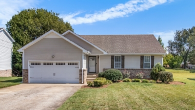 3126 Whitetail Drive, Clarksville, TN