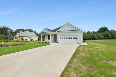 178 Cypress Point Drive, Winchester, TN