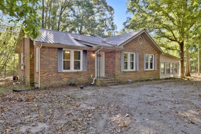 275 Rockhouse Road, Hohenwald, TN