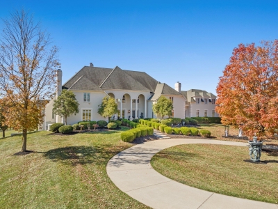 305 South Yarnallton Pike, Lexington, KY 