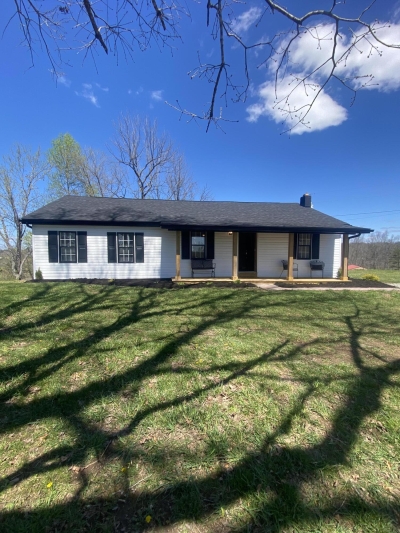 1356 West Pine Hill Road, London, KY 