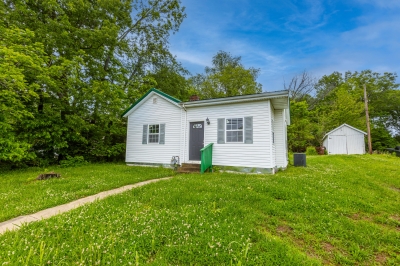 303 Bethlehem Road, Paris, KY