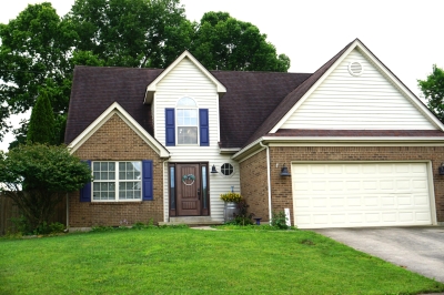395 Colony Drive, Versailles, KY 