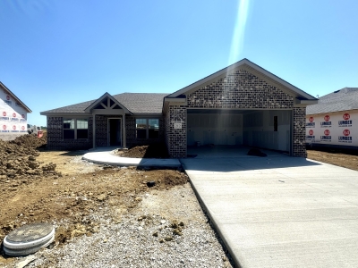 212 Brook Cove, Berea, KY