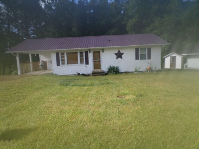 364 Wynn Flats Road, Frenchburg, KY