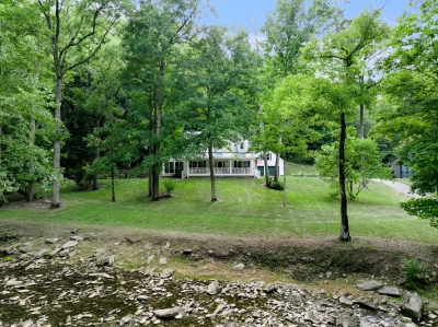 1415-1425 Griers Creek Road, Versailles, KY