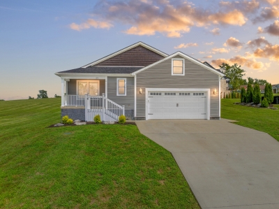 271 Persimmon Way, Harrodsburg, KY