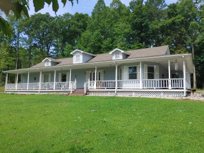 749 Huff School Road, McKee, KY