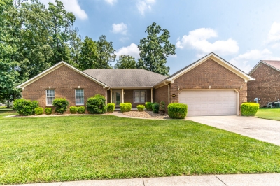 805 Pau Ferro Court, Berea, KY