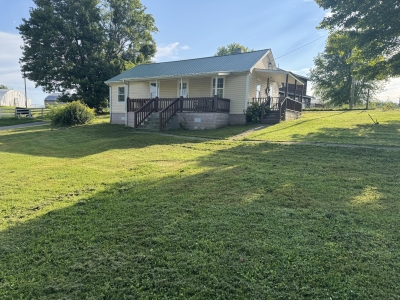 22 Hughes Fork Road, McKee, KY