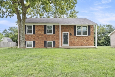 811 Mildred Street, Versailles, KY