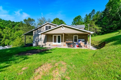 11 Congleton Hollow Road, McKee, KY