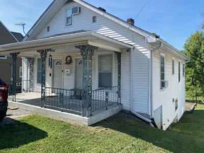 605 Mooreland Avenue, Harrodsburg, KY