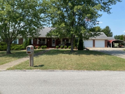 214 Ashley Sq, Harrodsburg, KY