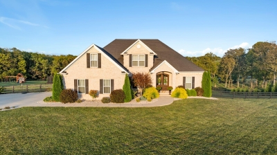 2040 Boonedale Lane, Versailles, KY