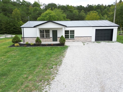 905 Dean Hundley Road, East Bernstadt, KY