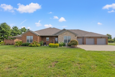 142 Rumsey Circle, Versailles, KY