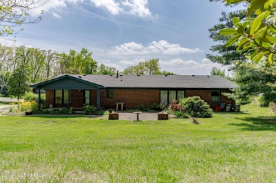 2516 Windsor Forest Drive, Louisville, KY 
