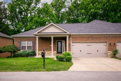 6418 Clover Trace Circle, Louisville, KY 