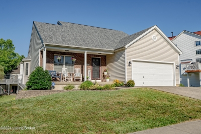 9425 River Trail Drive, Louisville, KY