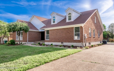 7307 N Old North Church Road, Louisville, KY