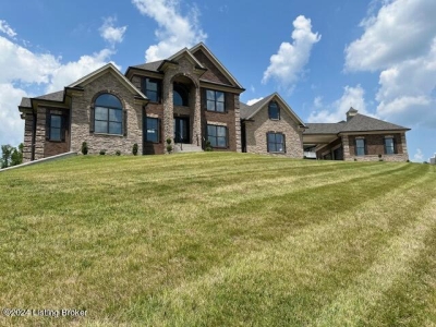 12401 Oakland Hills Trail, Louisville, KY