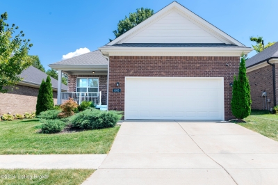 8105 Cedar Crest Lane, Louisville, KY