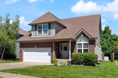 8007 Village Gate Court, Louisville, KY