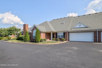 4802 Whitekirk Court, Louisville, KY