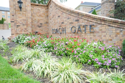 5701 Coach Gate Wynde, Louisville, KY