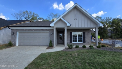 8205 Cedar Crest Lane, Louisville, KY