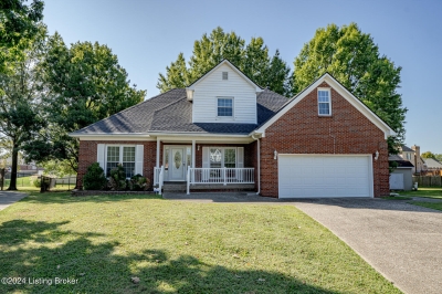 5911 Full Moon Court, Louisville, KY