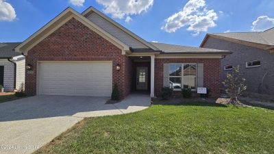 8223 Cedar Crest Lane, Louisville, KY