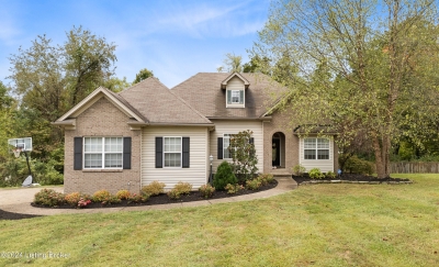 2816 Hollow Oak Drive, Crestwood, KY