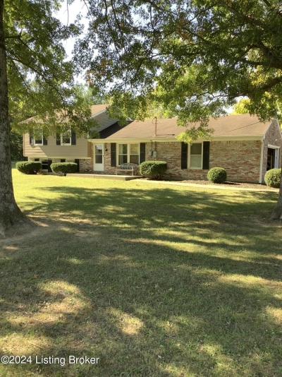 838 Garden Circle, La Grange, KY