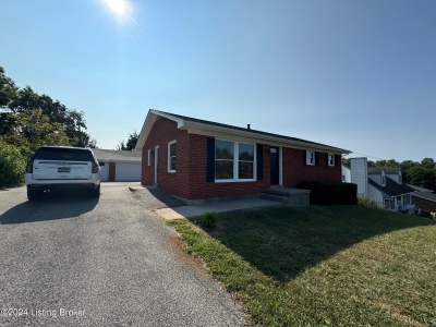 1217 Lyndon Lane, Radcliff, KY