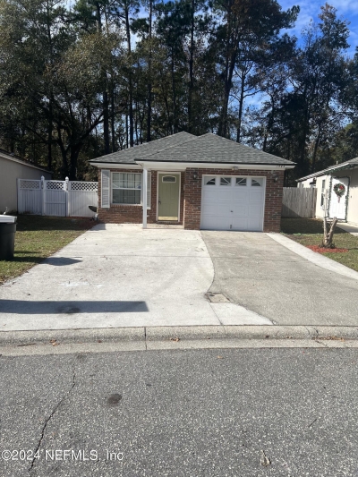 1445 Ellis Trace Drive, Jacksonville, FL 