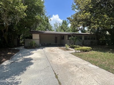 7446 Spinola Road, Jacksonville, FL