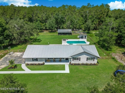 241 Saint Johns Drive, Palatka, FL