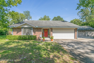 8833 Country Woods Court, Jacksonville, FL