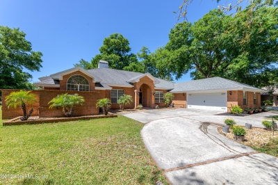 3670 Cypress Point Court, Green Cove Springs, FL