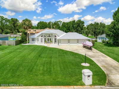 245 Crystal Cove Drive, Palatka, FL